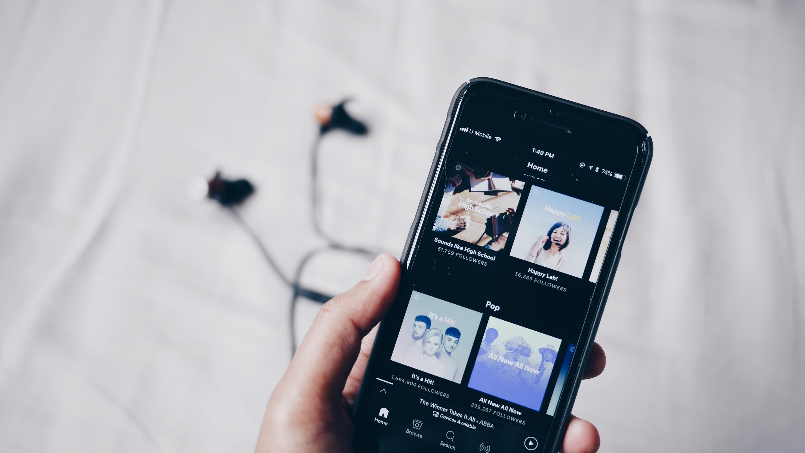 bliv bedre til spansk ved at lytte til musik på din telefon