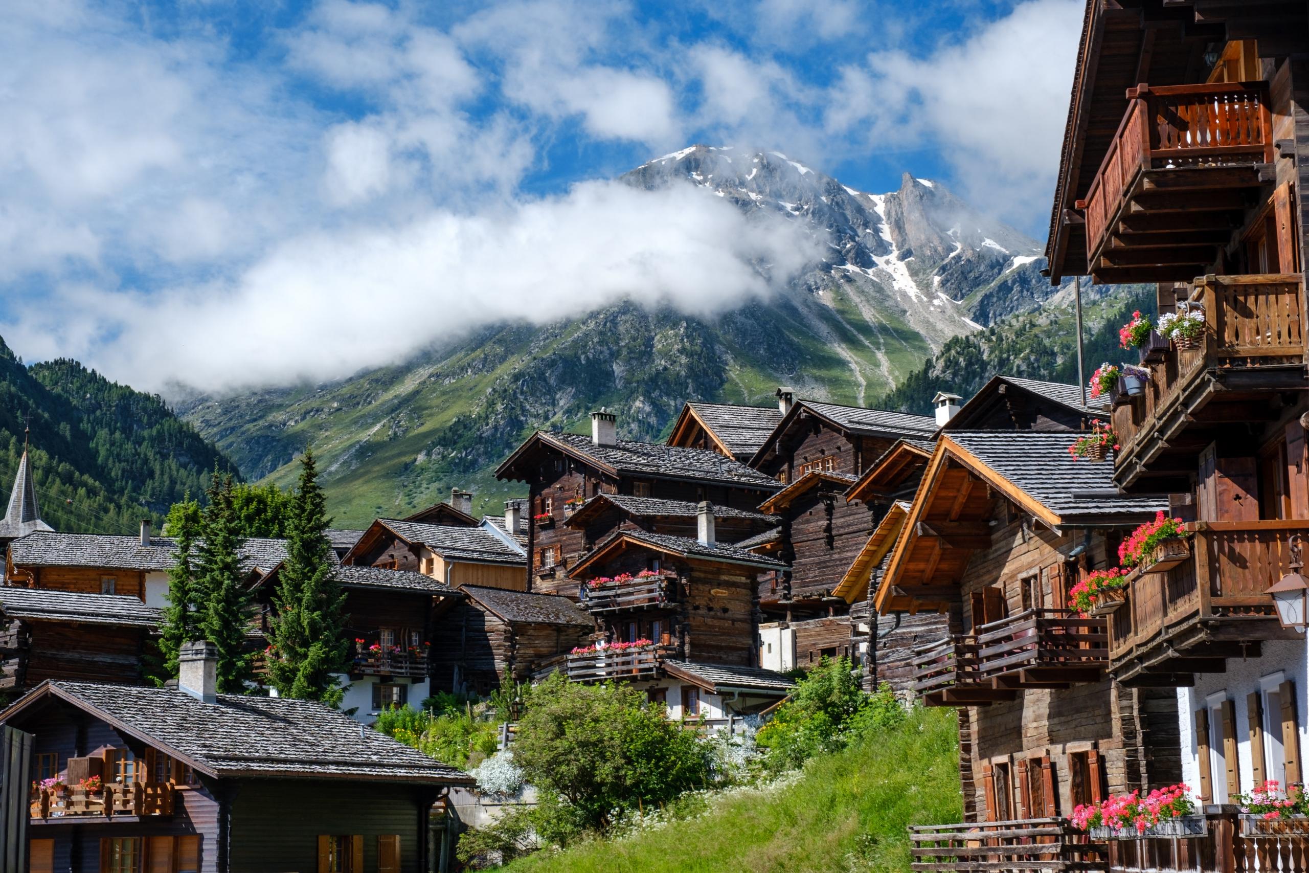 Smuk landsby i Schweiz