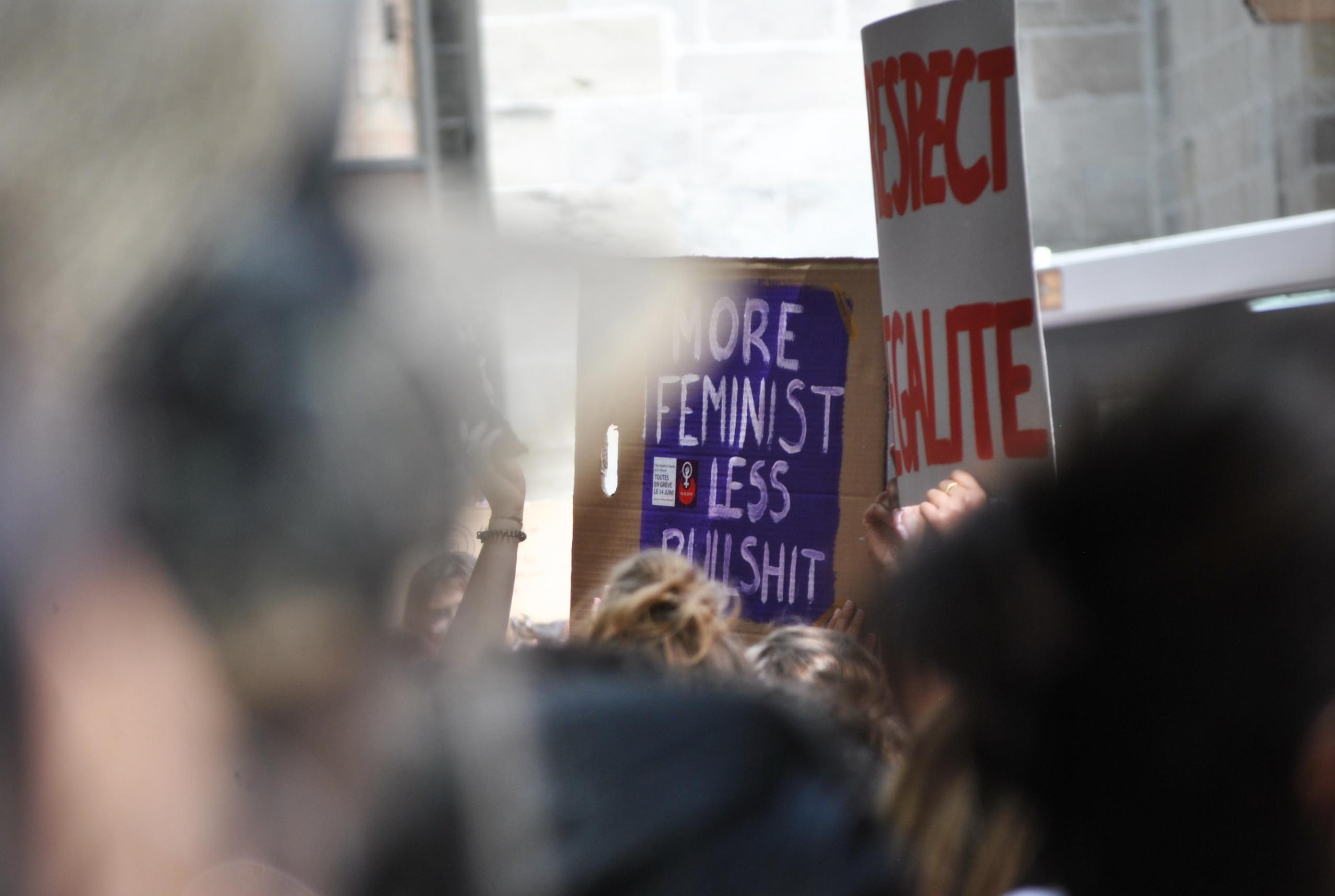 En demonstration for feministisk retspraksis