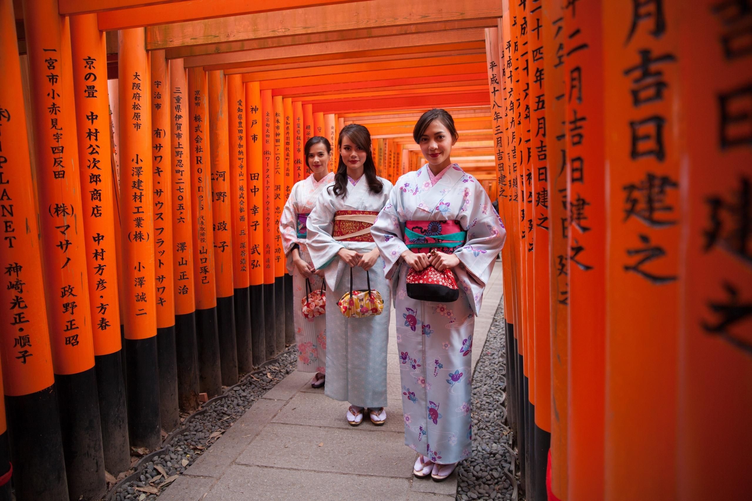tre geisha kvinder i japan