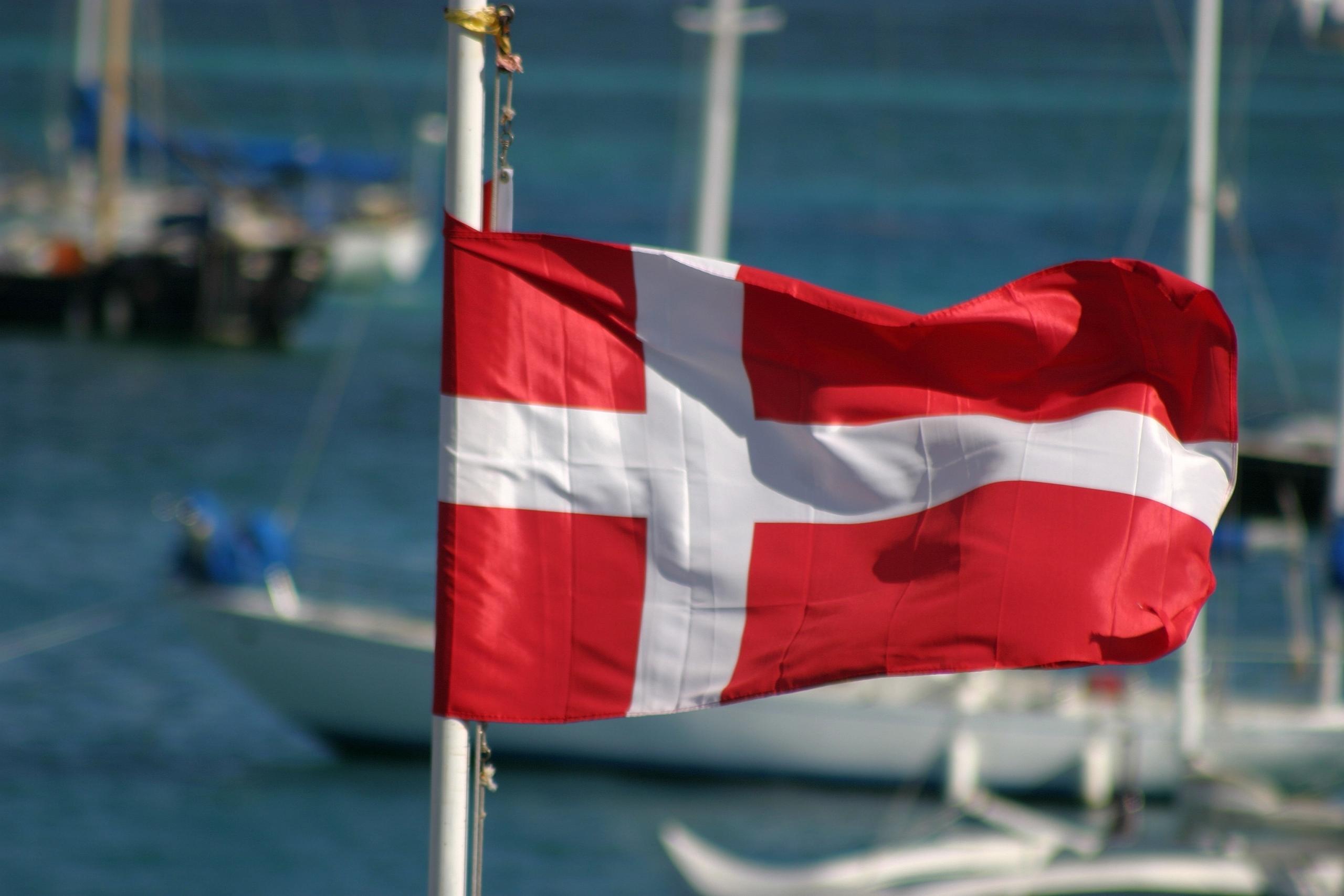 Dannebrog udenfor