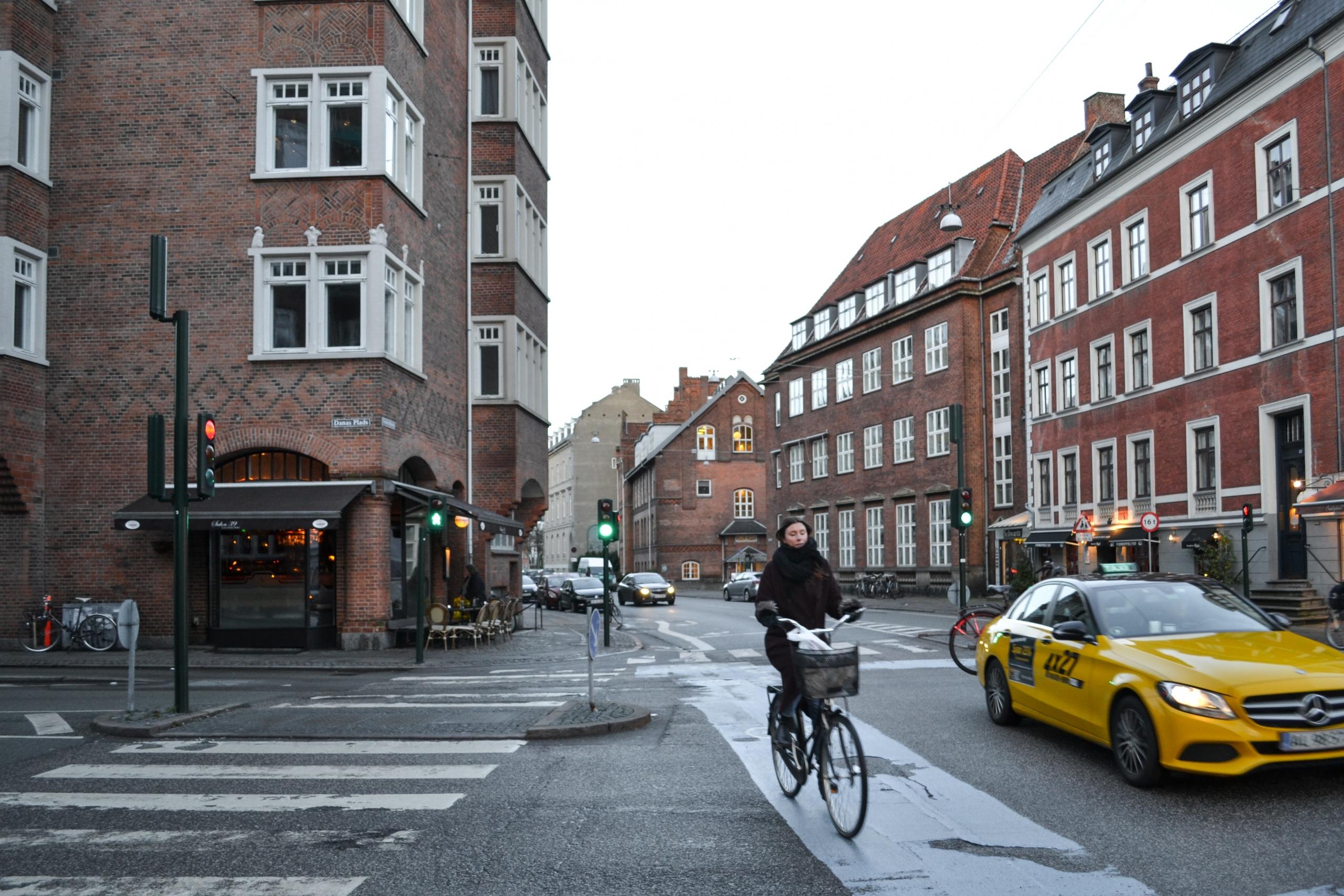 Lær dansk hurtigt så du kan tale det flydende i Danmark