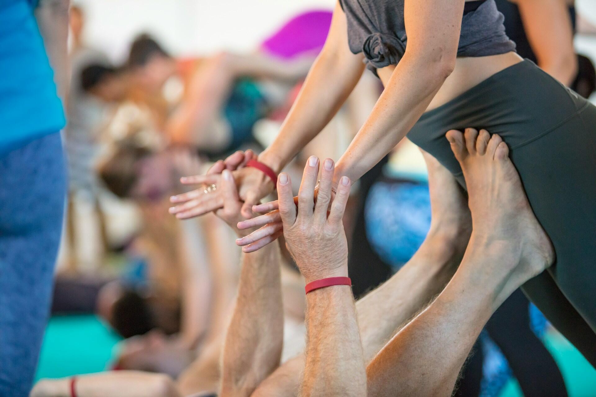 akroyoga deltagere
