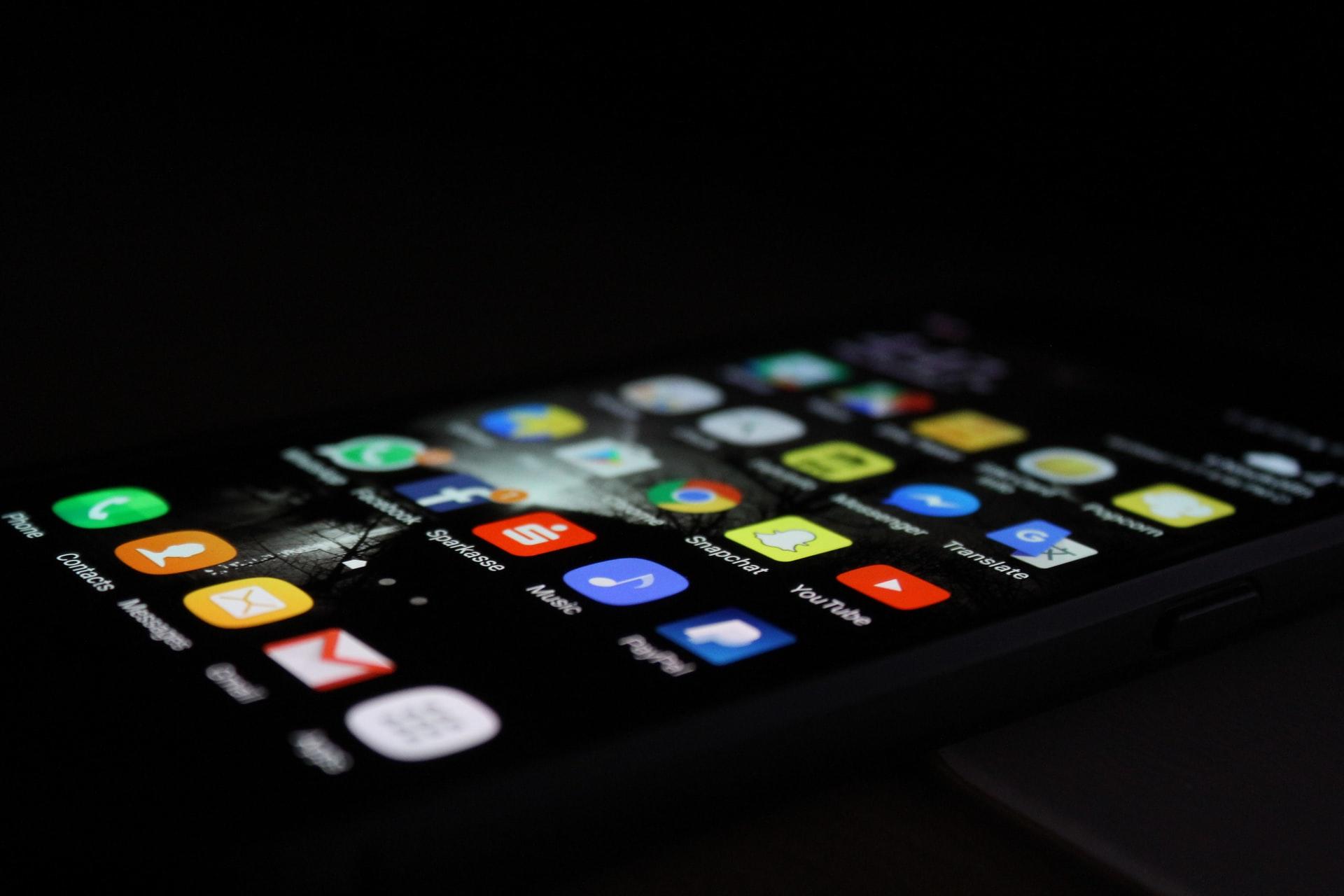 Handy mit Apps zum Physik lernen