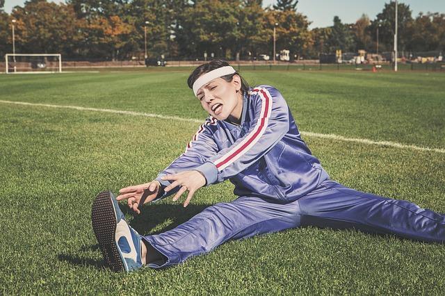 Auch fürs Seilspringen braucht man geeignete Sportkleidung.
