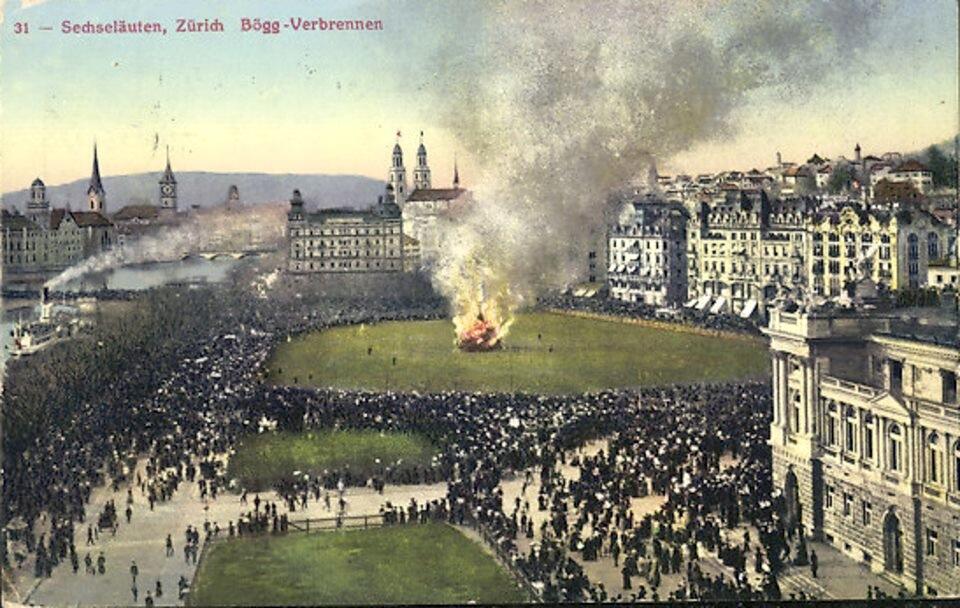 Eine Ansichtskarte mit der Verbrennung des Bögg