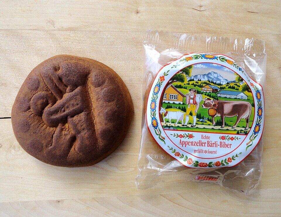 Typischer Biberli Mini-Kuchen