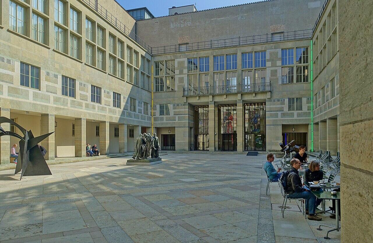 Innenhof des Kunstmuseums Basel
