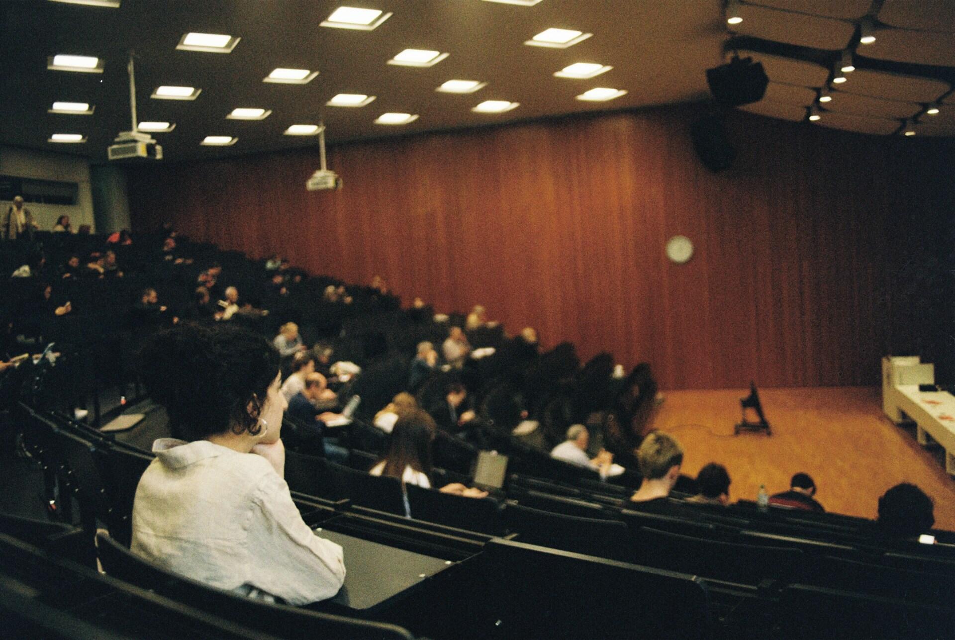 Ein Uni Saal