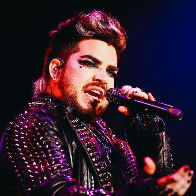 Adam Lambert laulmas