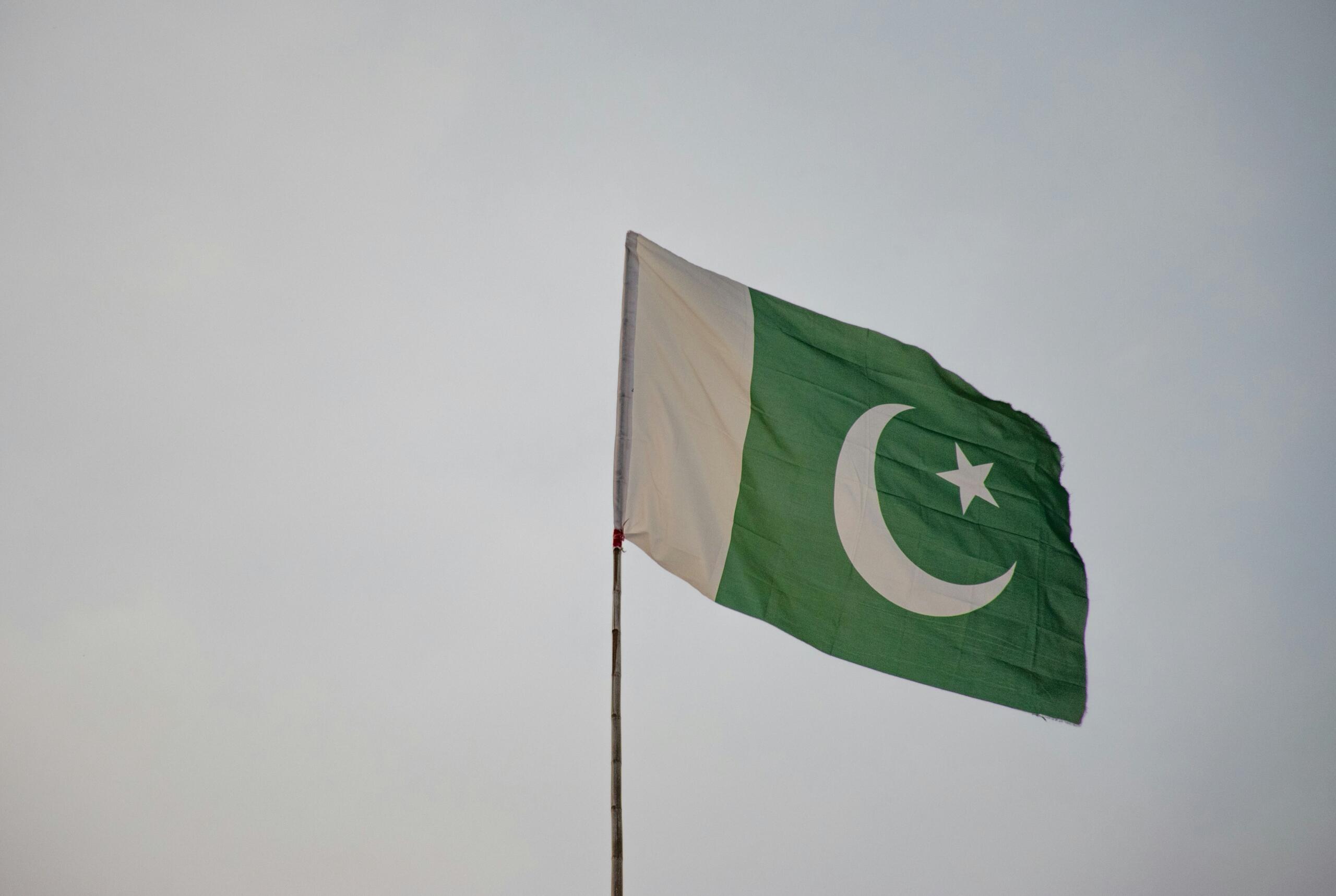 Pakistani riigilipp tuules lehvimas