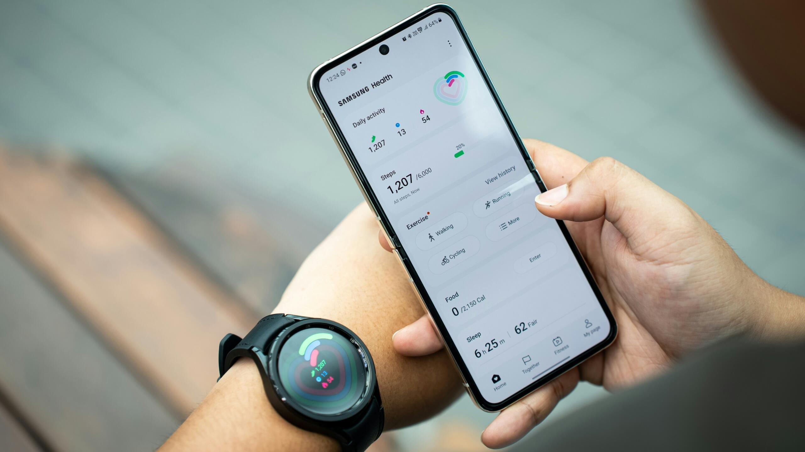 nutikell ühendatud mobiilse terviserakendusega