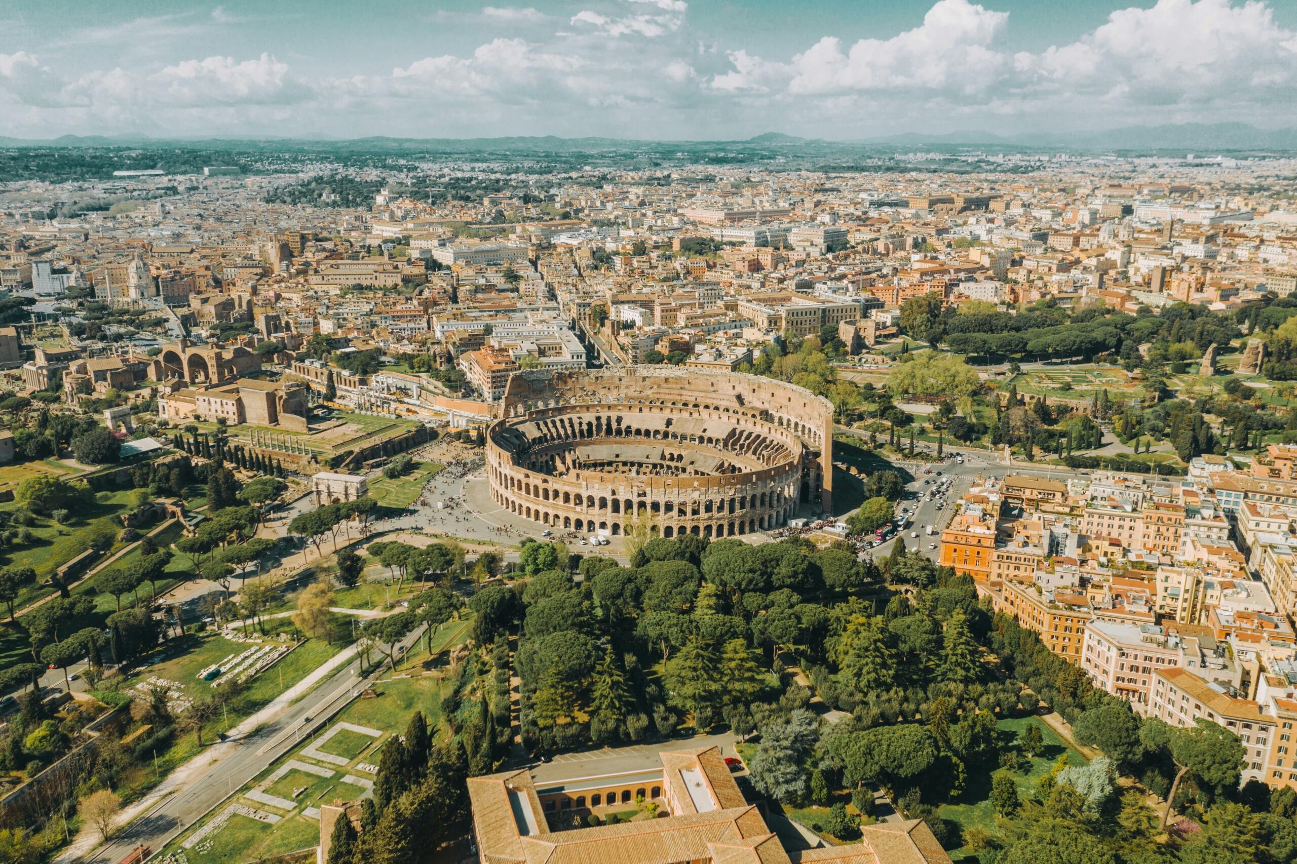 Rooma Colosseum ja selle ümbrus ülaltvaates