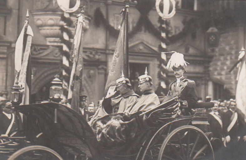 saksa väejuhid sõjaväeparaadil