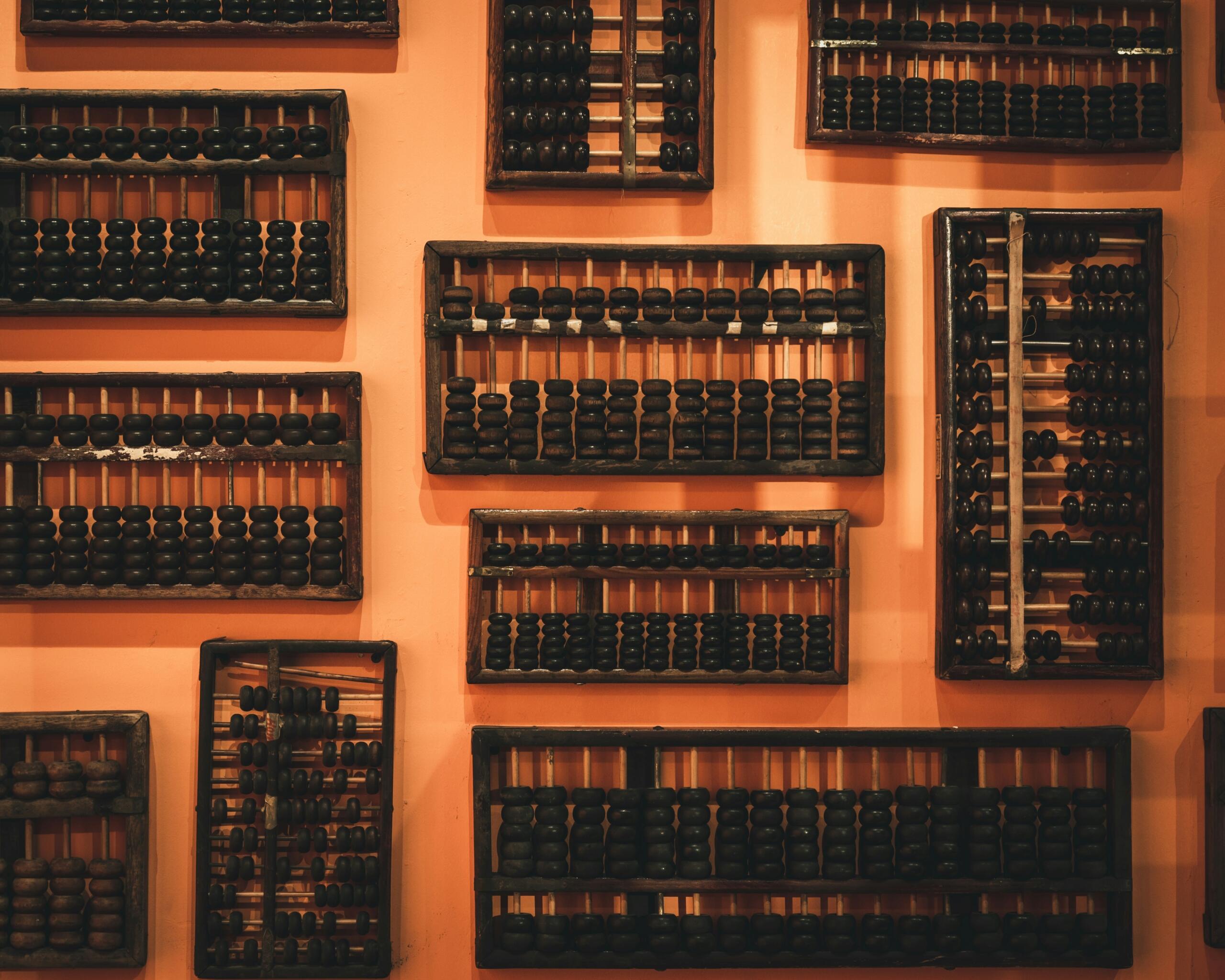 erinevad puidust abakused