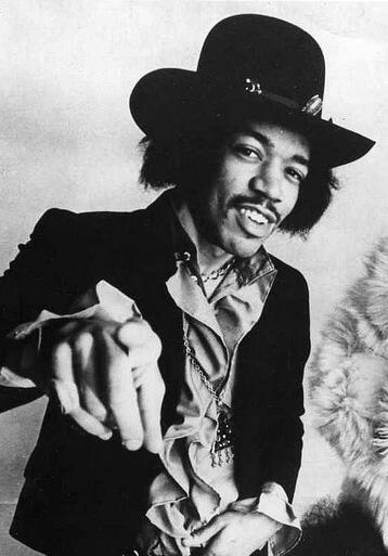 Mustvalge reklaamfoto Jimi Hendrixist kübaraga