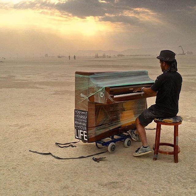 Razones tocar piano
