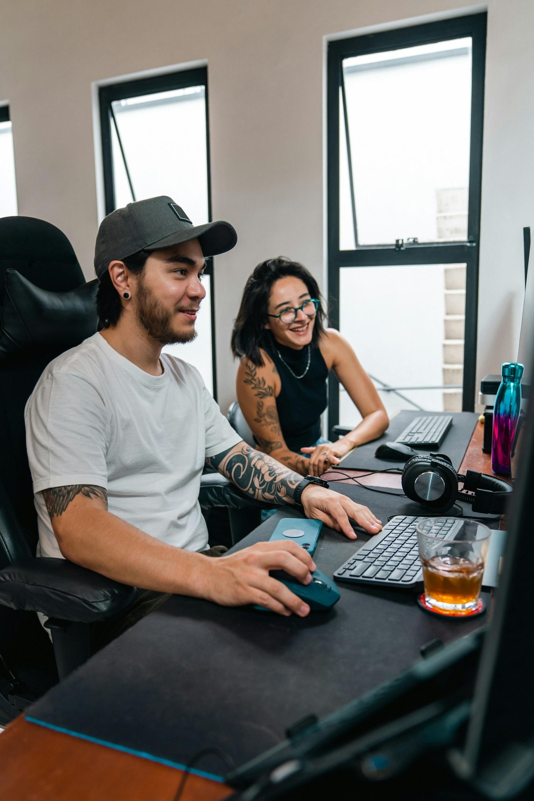 Personas trabajando