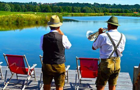 Relación entre idioma y referentes culturales.