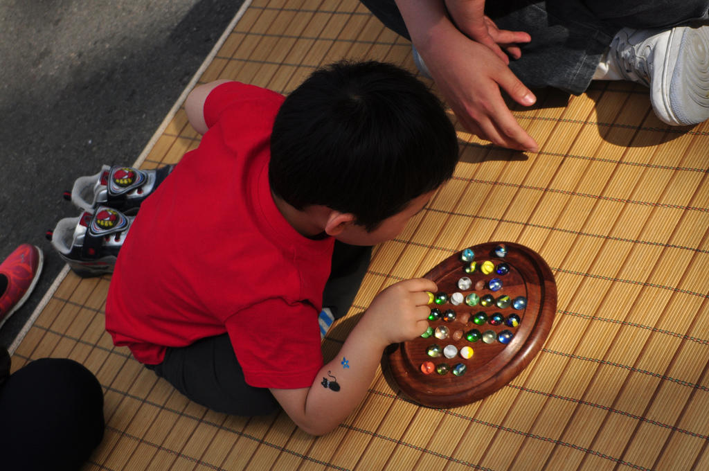 Los niños aprenden más fácilmente a través del juego.