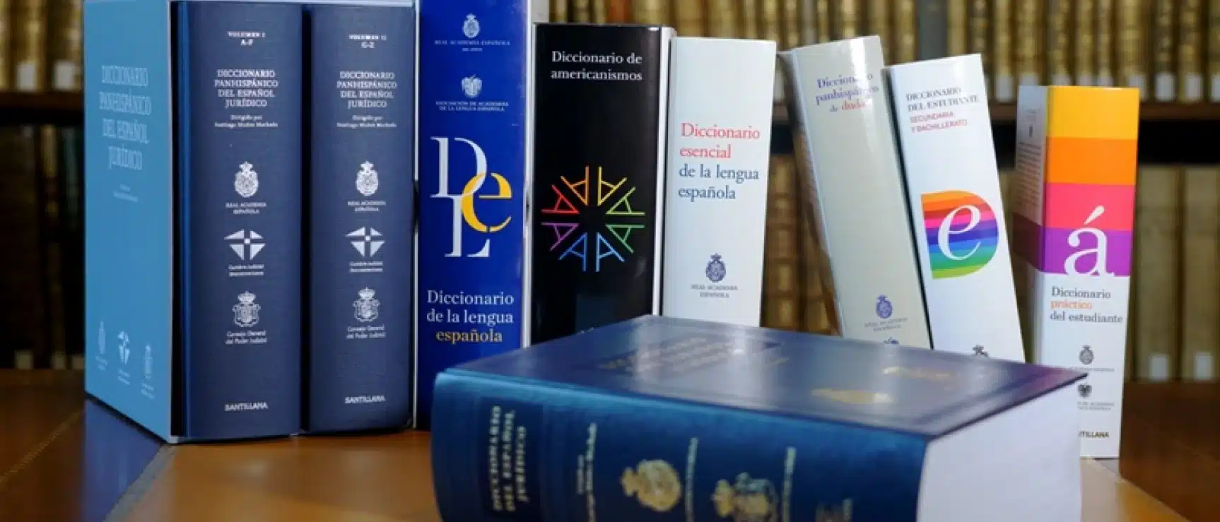 Diccionarios de lengua.