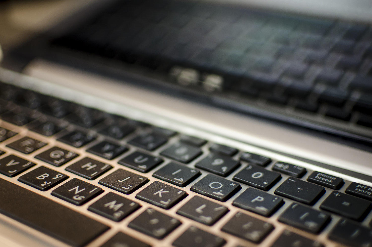 Para imprimir un texto árabe, deberás instalar el teclado en tu ordenador.