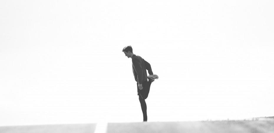 Dar clases de gimnasia.