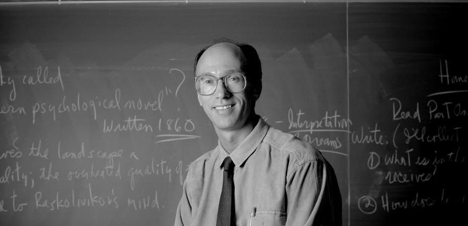 Profesor autónomo, en sociedad o en academia