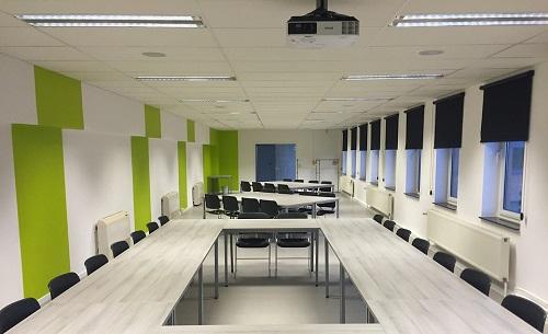 Las academias: referente tradicional.