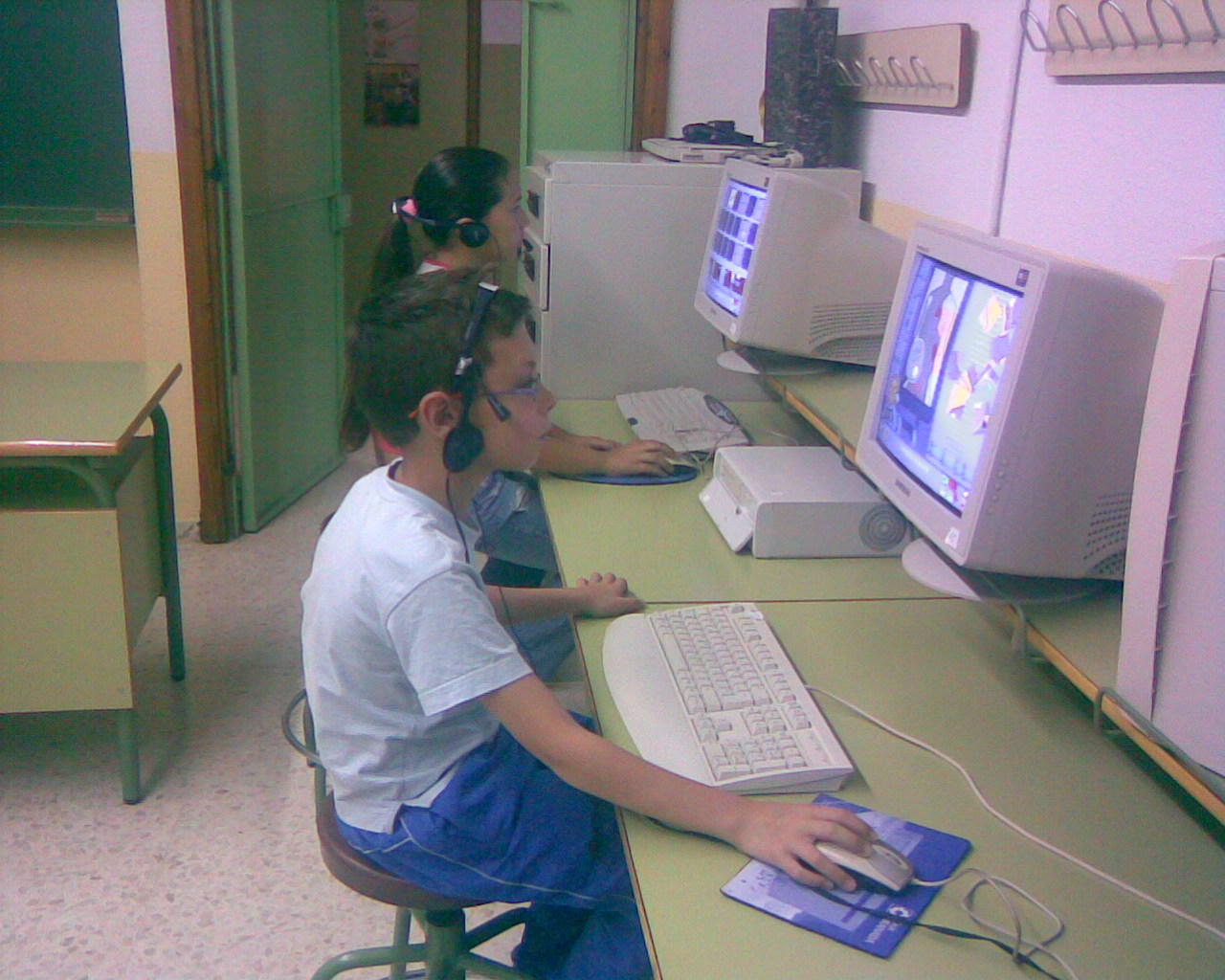 una buena comprension oral mejora mucho tu nivel de frances