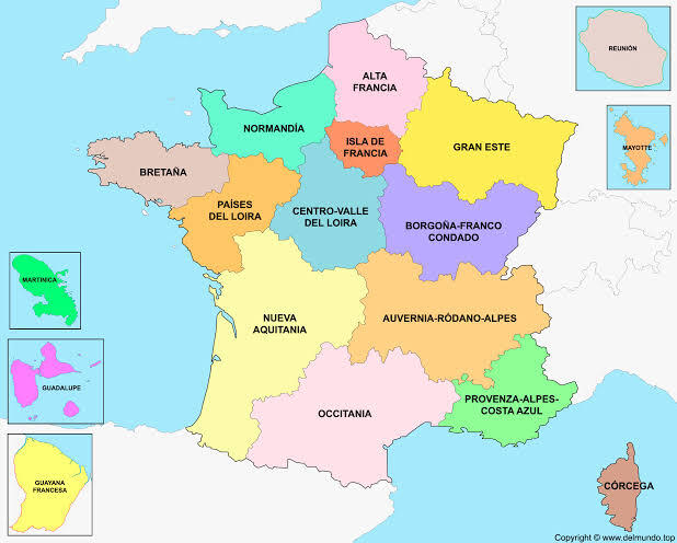 Mapa político de Francia con regiones metropolitanas coloreadas y etiquetadas, Córcega y recuadros de territorios franceses de ultramar.