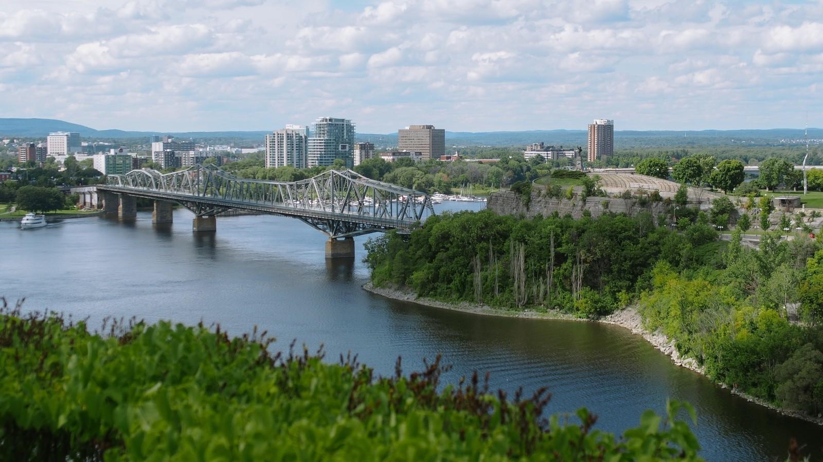 Conoced Quebec gracias a vuestro dominio del francés.