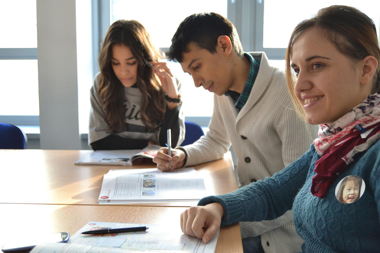 Ser profesor de portugués en una asociación