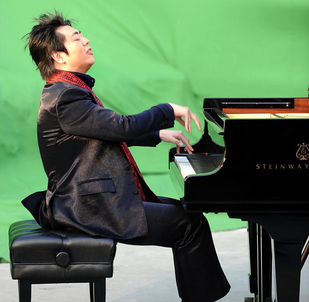 Lang Lang al piano.
