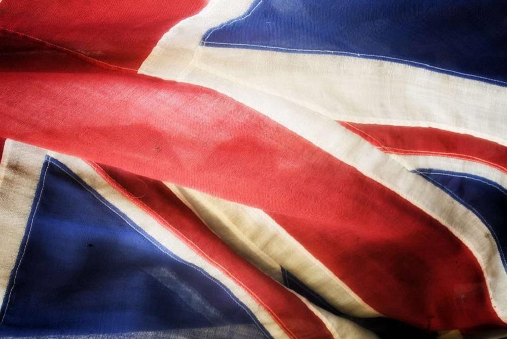 bandera de Gran Bretaña ondeándose