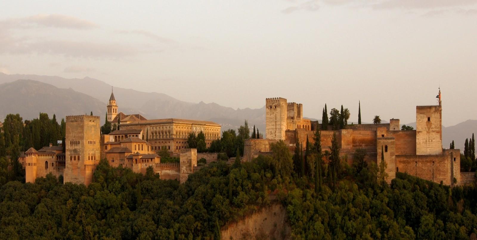 Descubre el ruso en Granada.