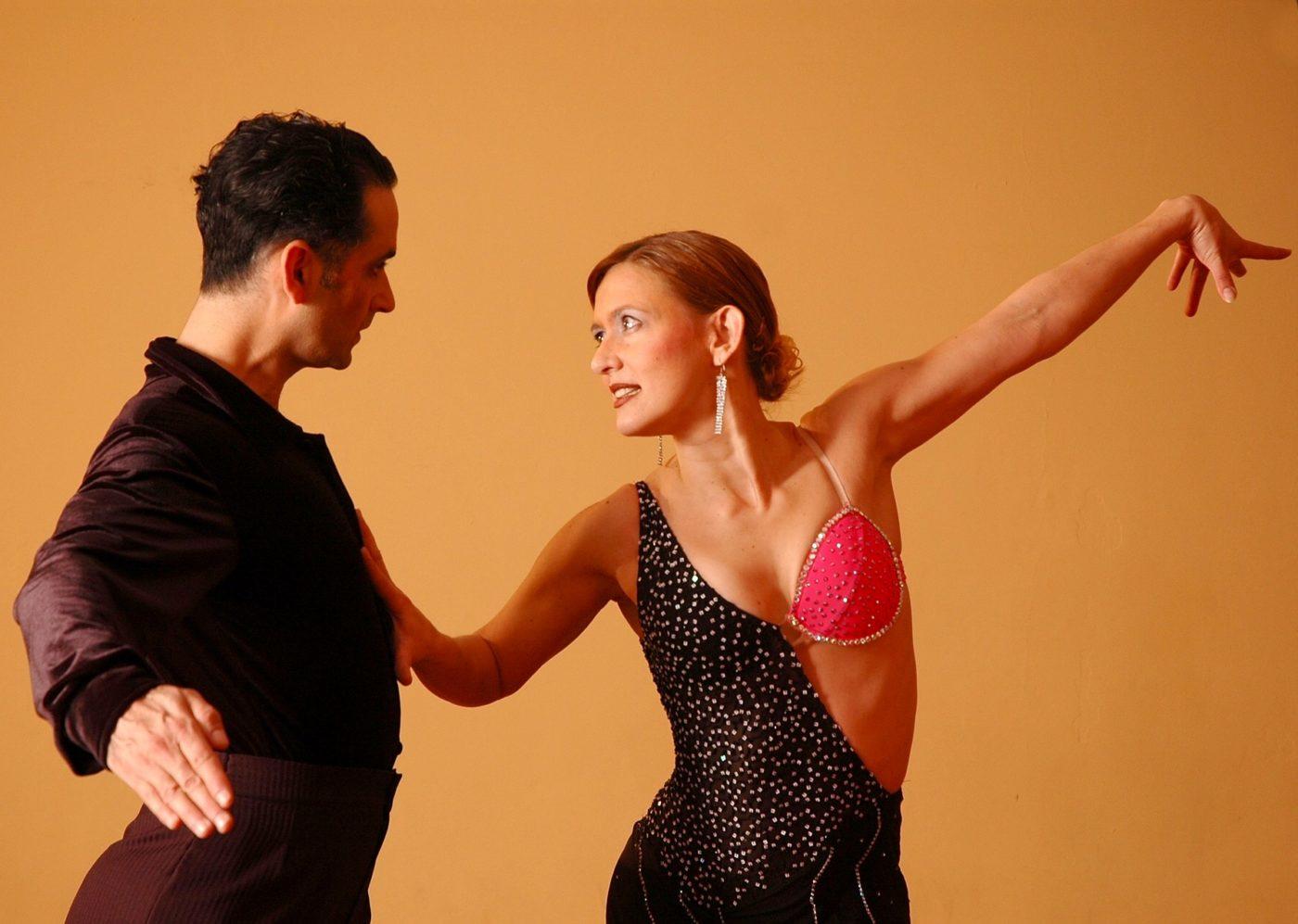 El baile en pareja es una de las mejores terapias.