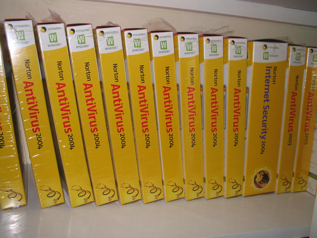 Invertir en protección informática.