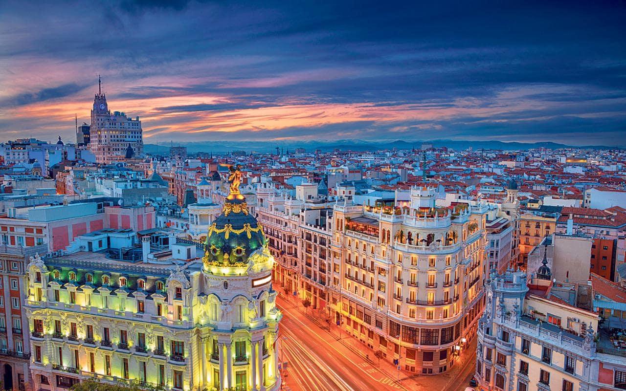 Las ciudades grandes suelen tener precios más elevados.