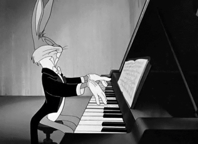 Tocar el piano virtual.