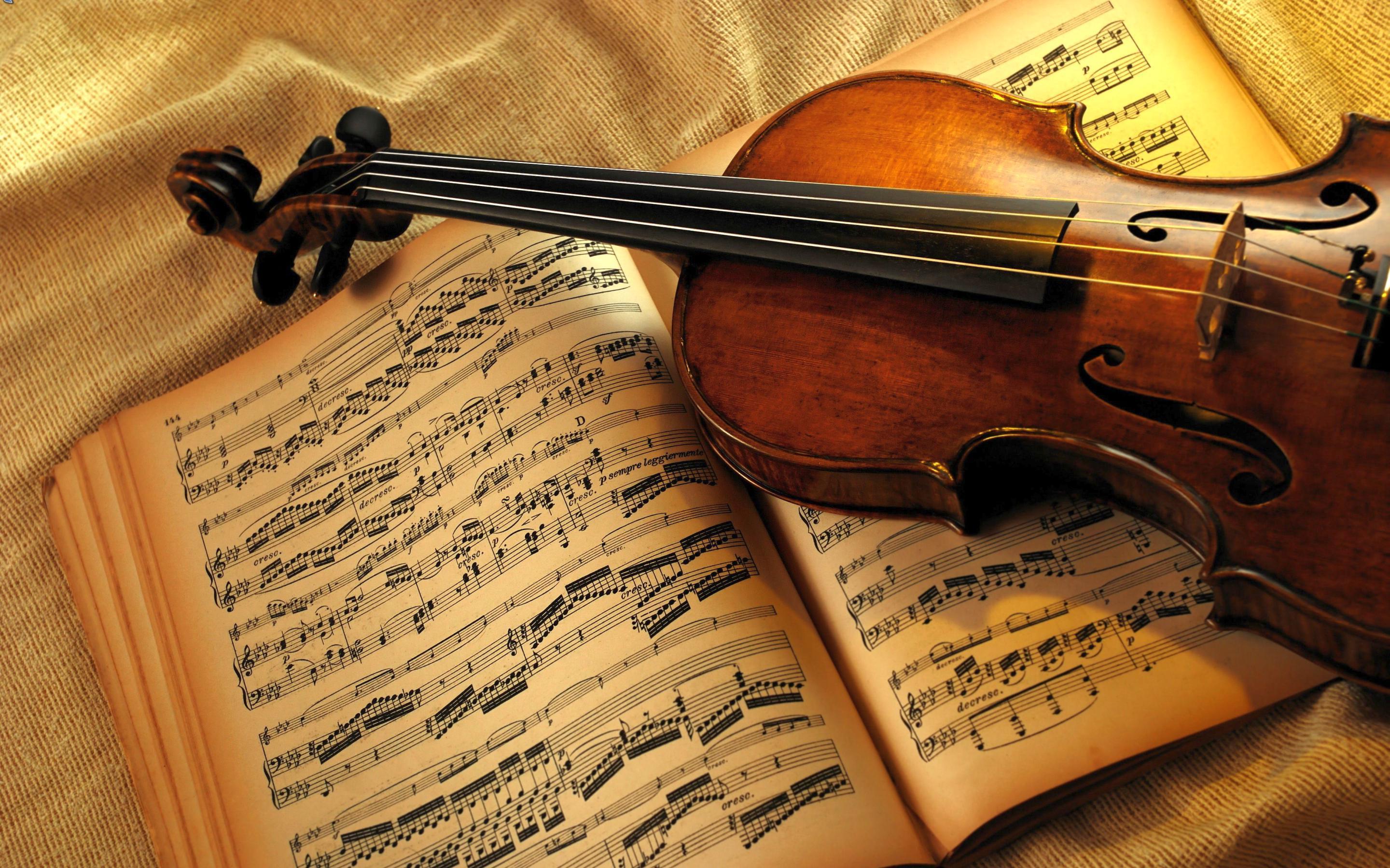 el solfeo es una parte fundamental y basica a la hora de tocar cualquier instrumento