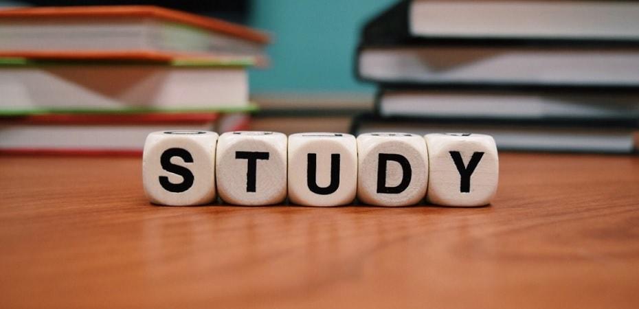 Cómo estudiar las reglas gramaticales del inglés