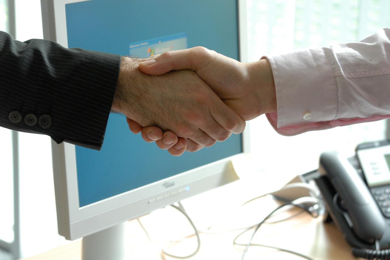 Aprende idiomas para desarrollarte en tu mundo laboral.