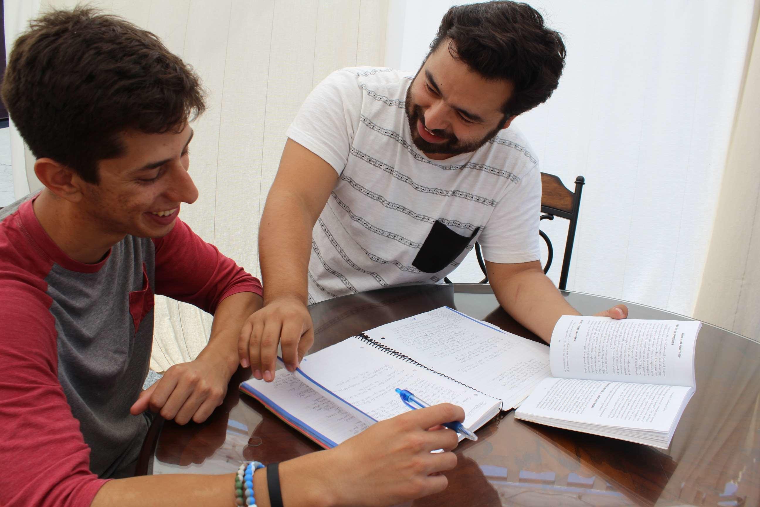 Seguir un programa para estudiar inglés