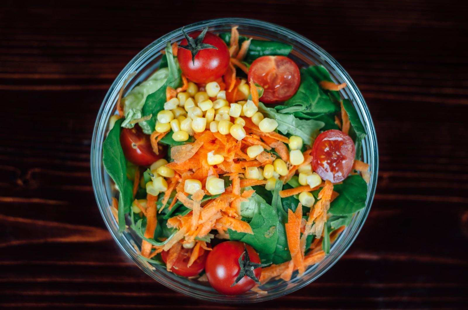 Las ensaladas pueden ser una solución estupenda, rápida, sencilla y nutritiva.
