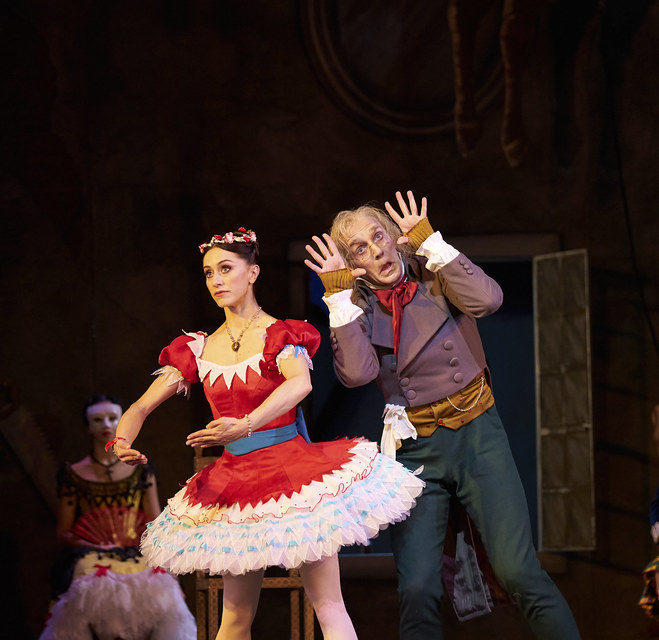 Imágenes del ballet Coppelia.