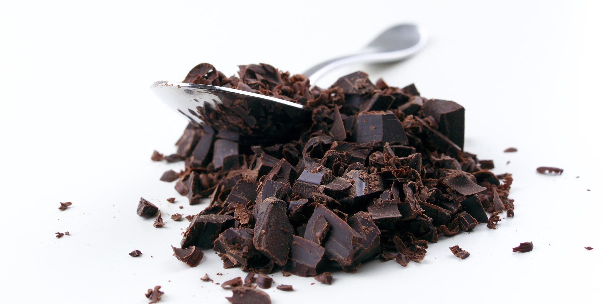 El chocolate, esa fuente de placer tan exquisita, también nos puede ayudar a reducir la talla de pantalón.