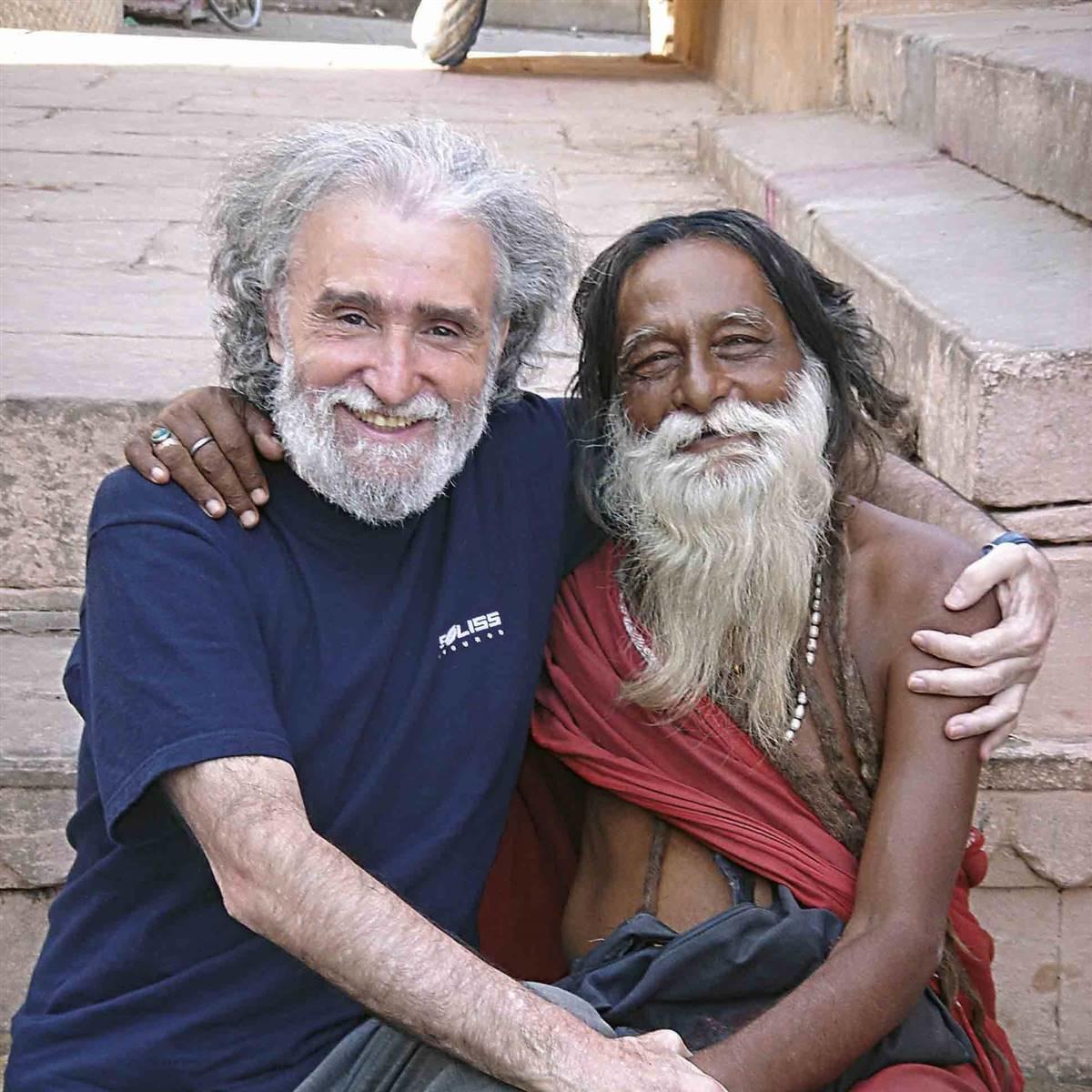 Foto de Ramiro Calle en uno de sus viajes por India.