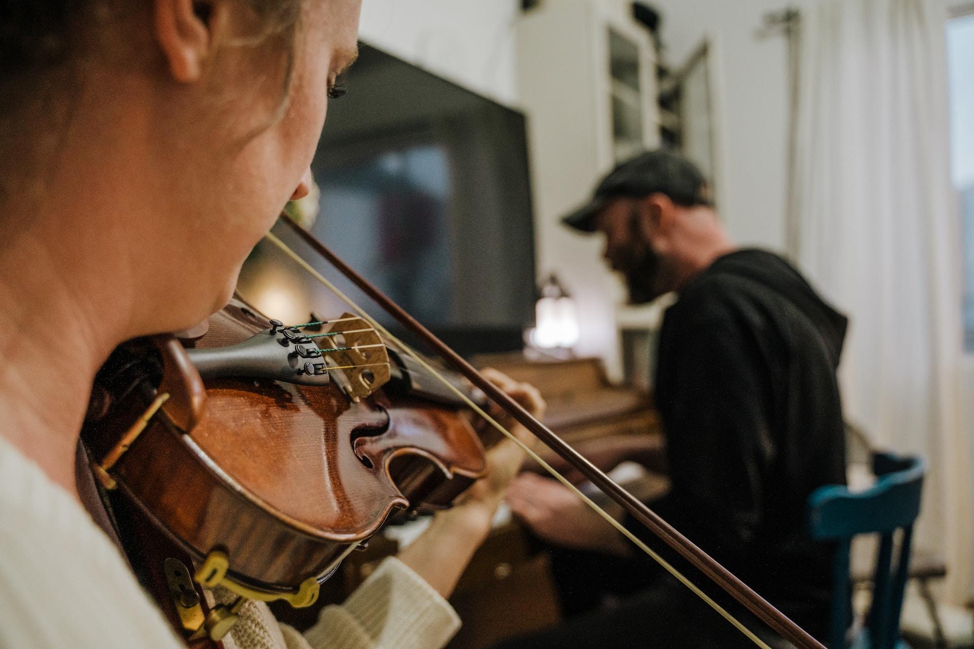 Cómo elegir la marca de violín