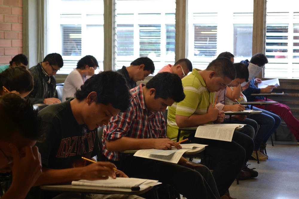 Clases de literatura en los cursos de bachillerato.